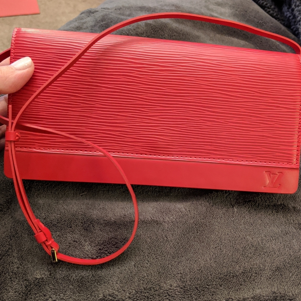 Authentic Louis Vuitton Red EPI Bag Wallet Clutch